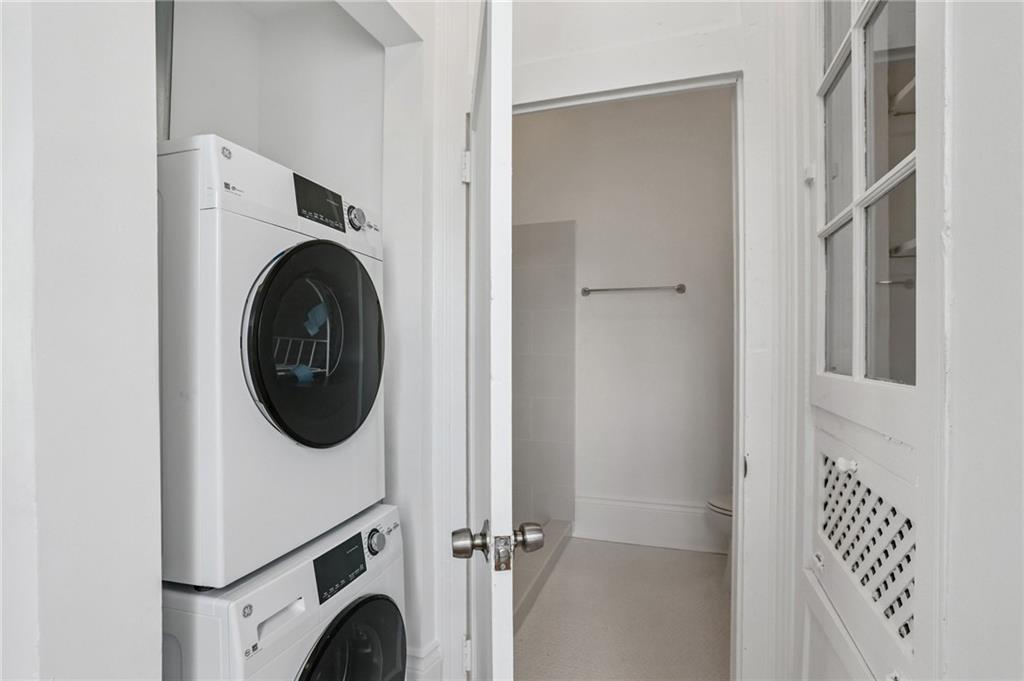 5422 MAGAZINE Street upper