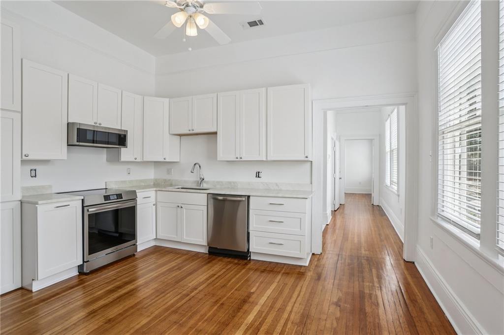 5422 MAGAZINE Street upper