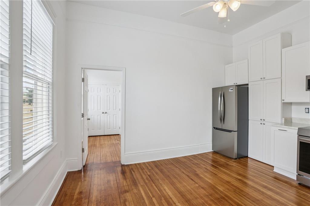 5422 MAGAZINE Street upper