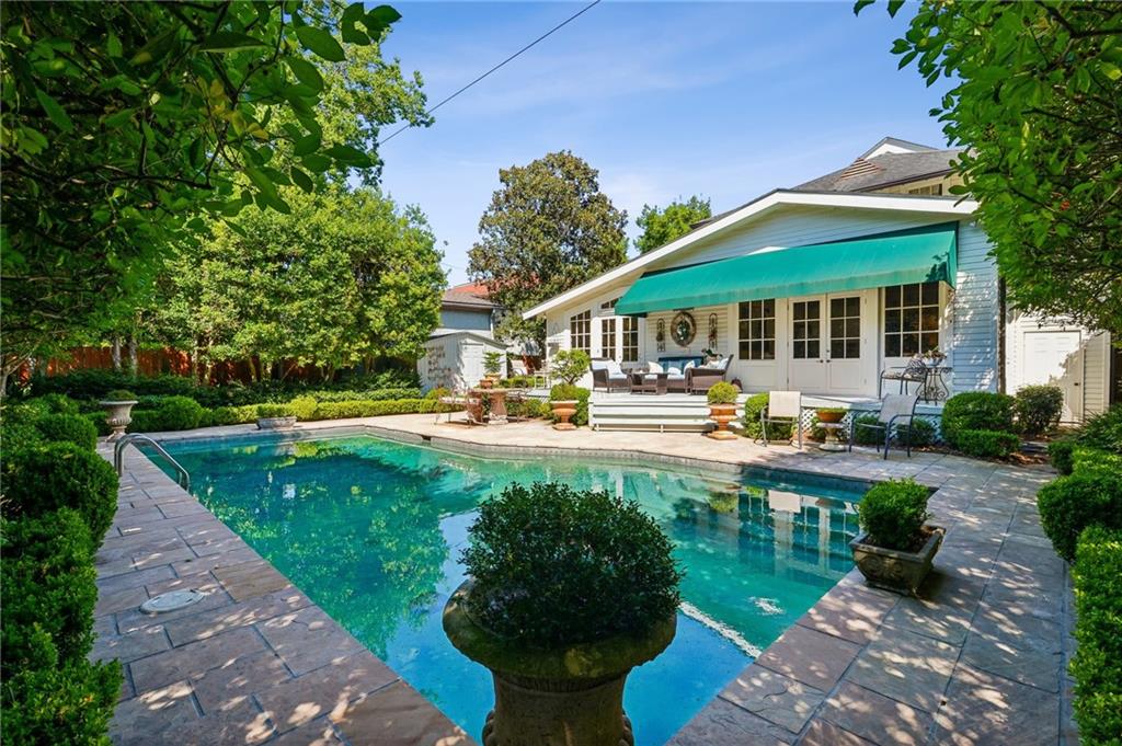 220 AUDUBON Boulevard