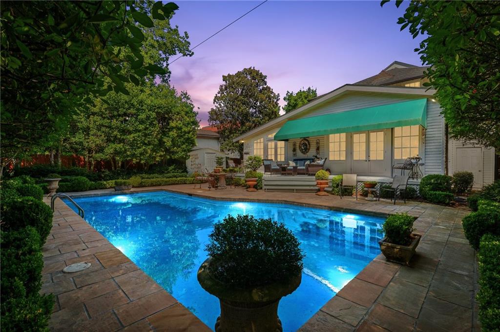 220 AUDUBON Boulevard