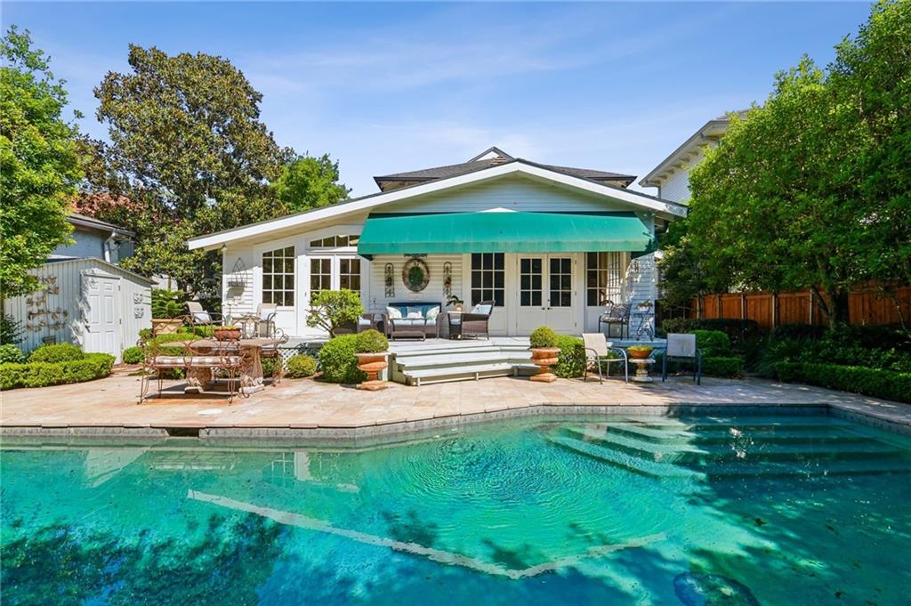 220 AUDUBON Boulevard