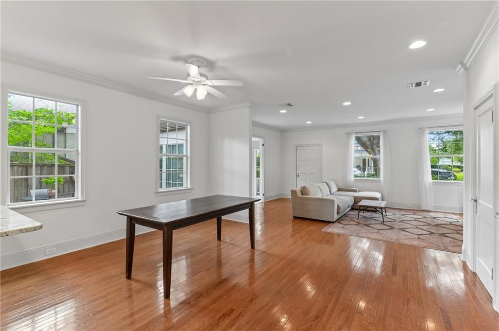 228 FAIRWAY Drive