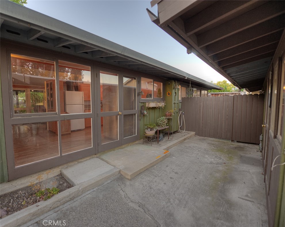 857 e. leadora
