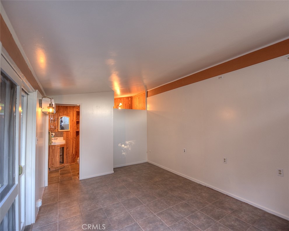 857 e. leadora