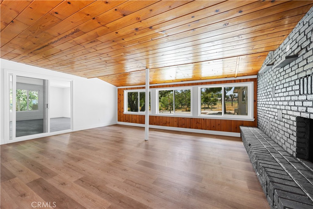 17169 Redding Street