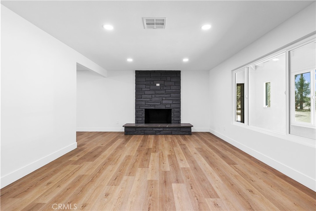 17169 Redding Street