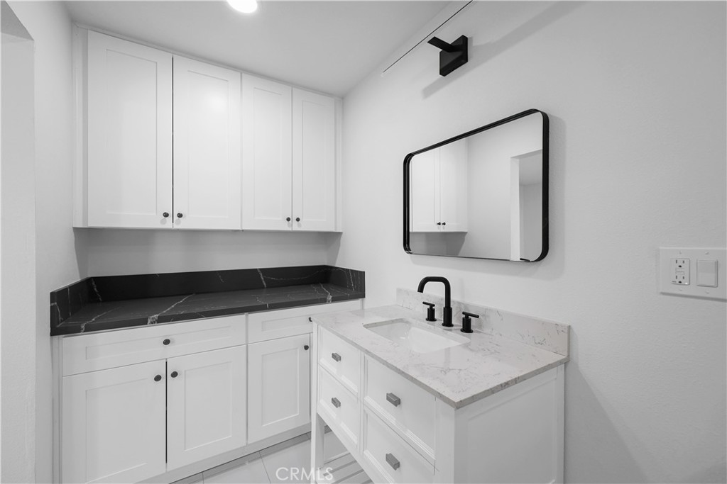 17169 Redding Street