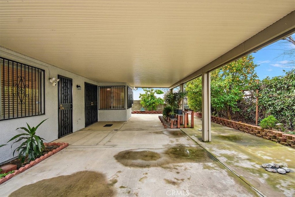 6138 Dakota Avenue