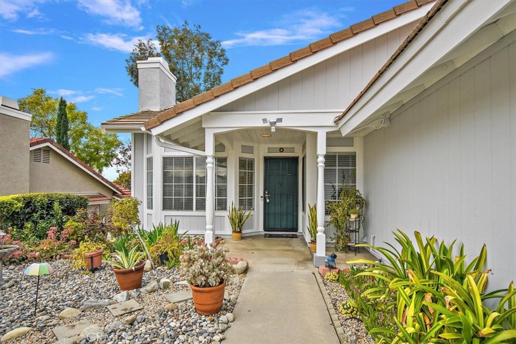 6138 Dakota Avenue