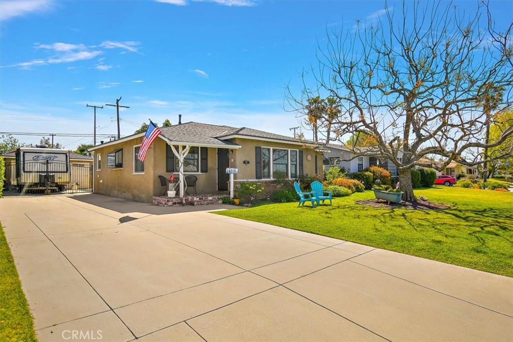 738 Tressy Avenue