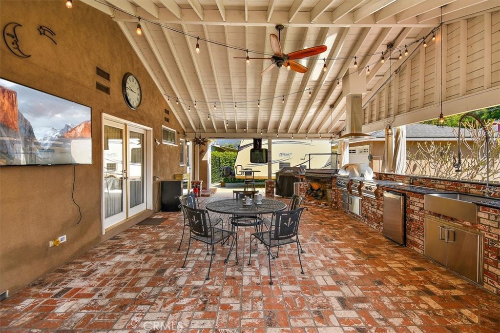 738 Tressy Avenue