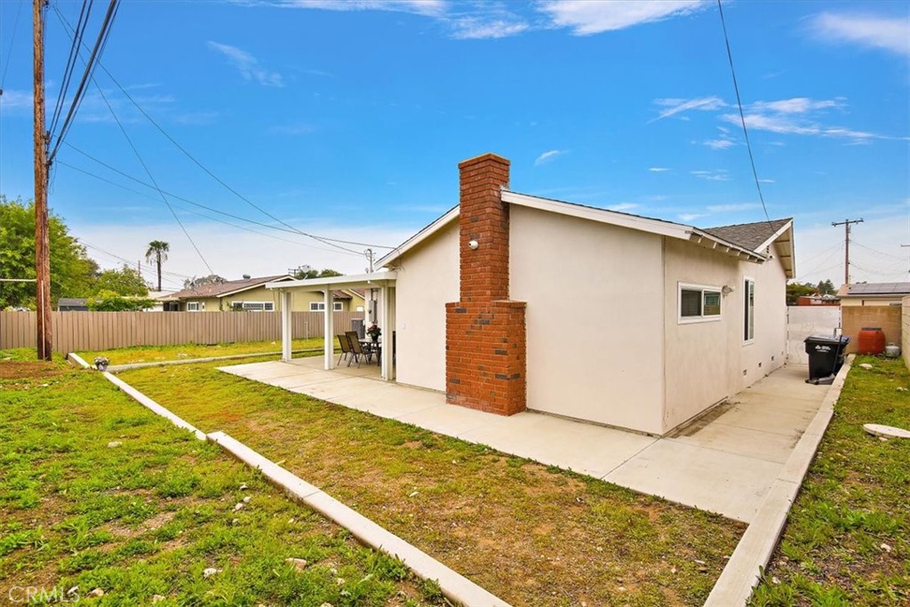 336 W Carter Drive