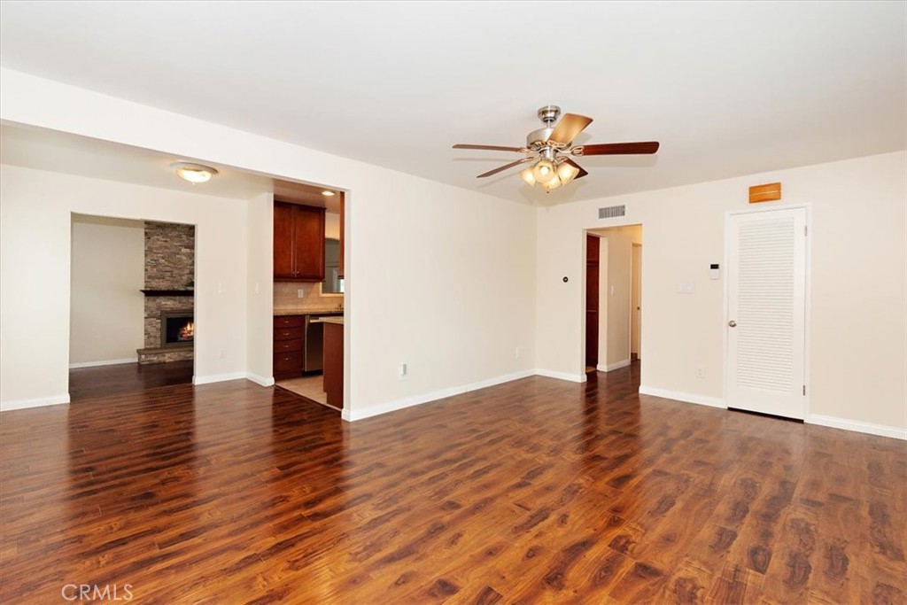 336 W Carter Drive