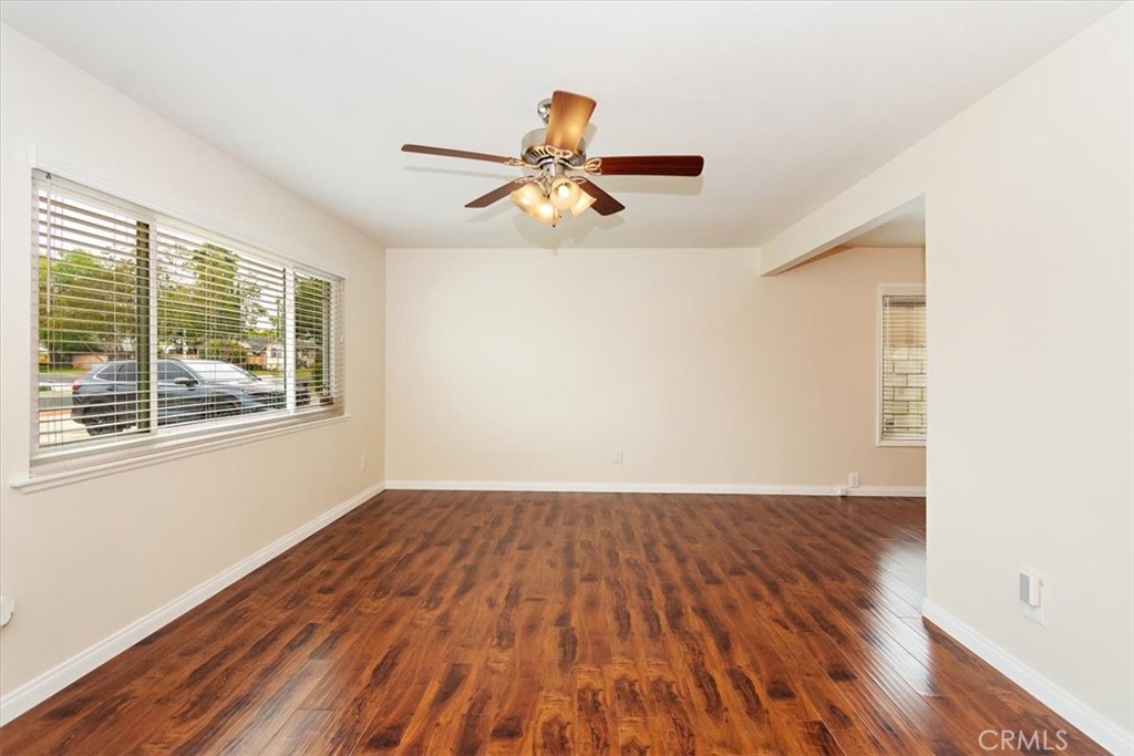 336 W Carter Drive