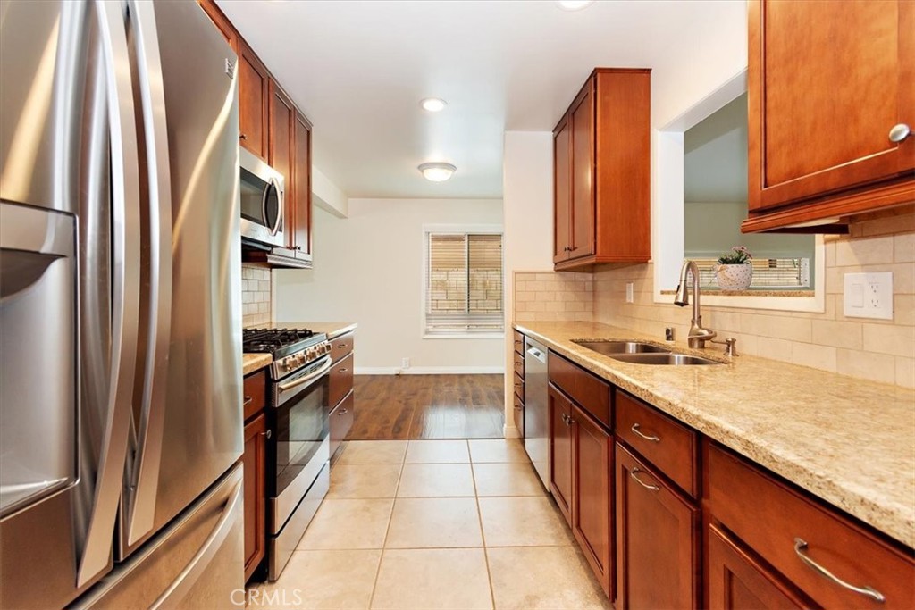336 W Carter Drive