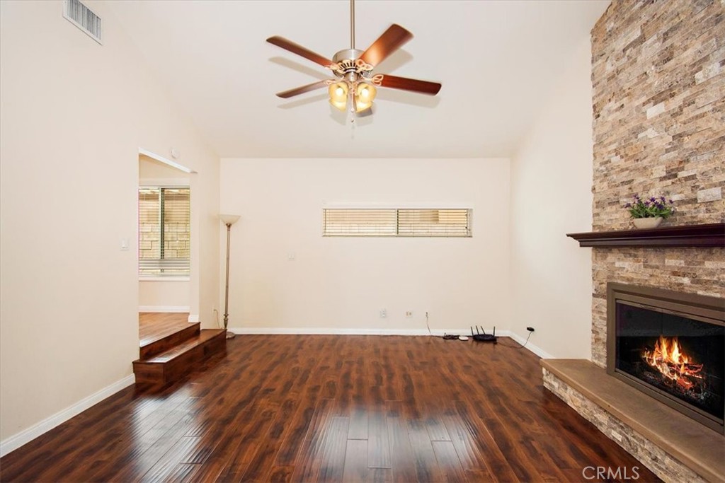 336 W Carter Drive