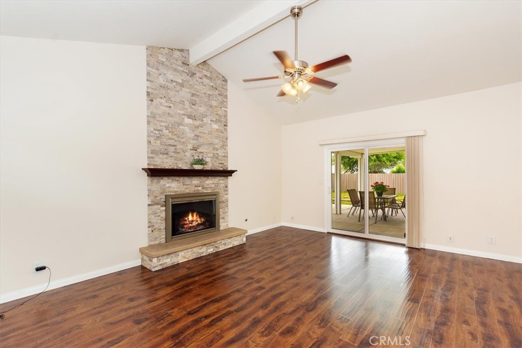 336 W Carter Drive