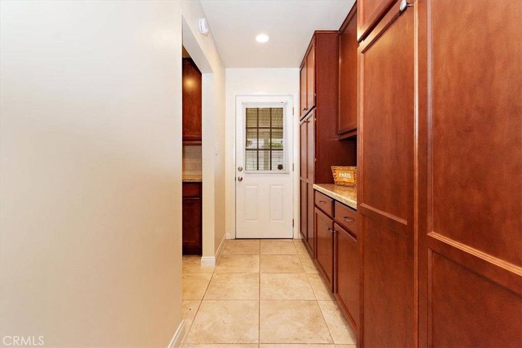 336 W Carter Drive
