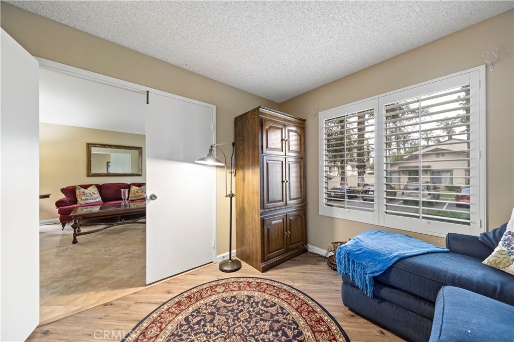 830 E Pepper Tree Drive