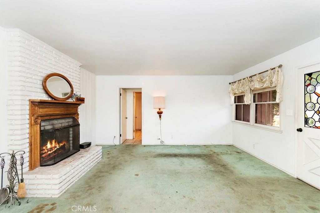 534 E Juanita Avenue