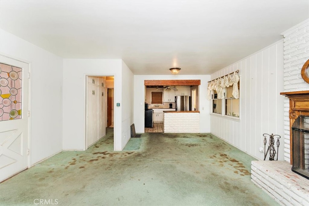534 E Juanita Avenue