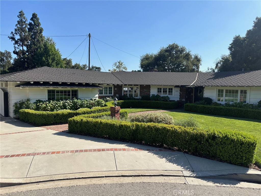 1640 Acorn Lane