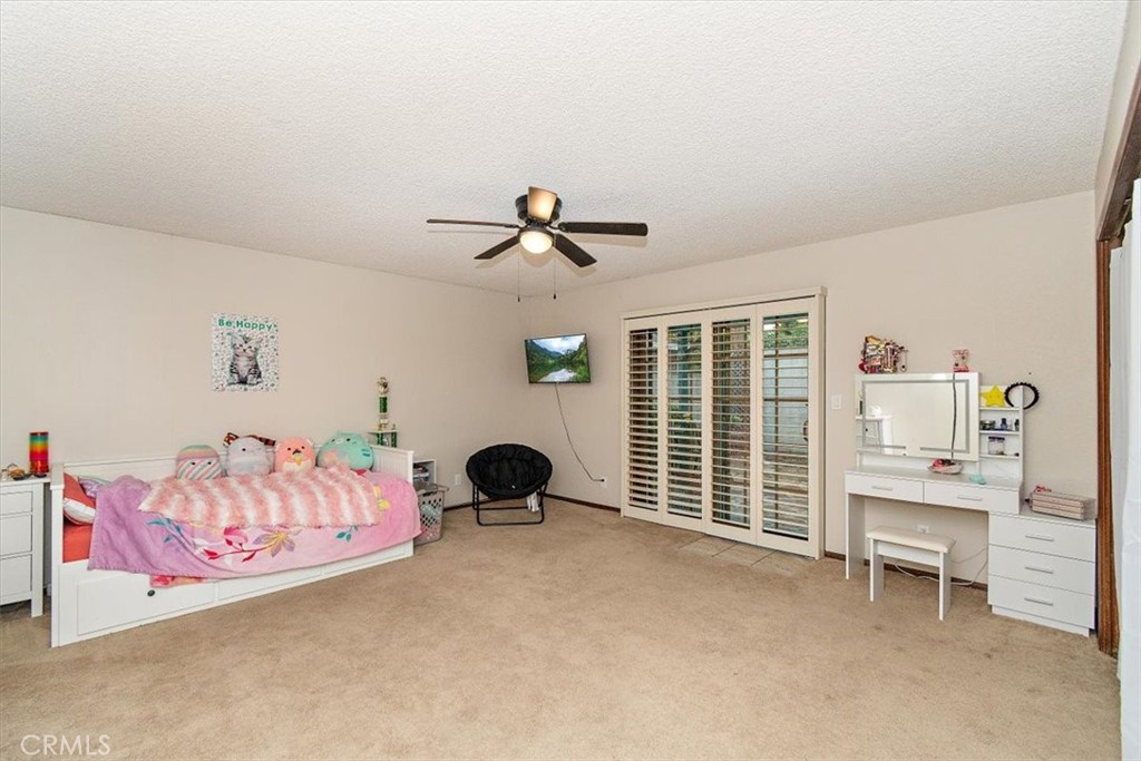 2755 E Van Buren Street