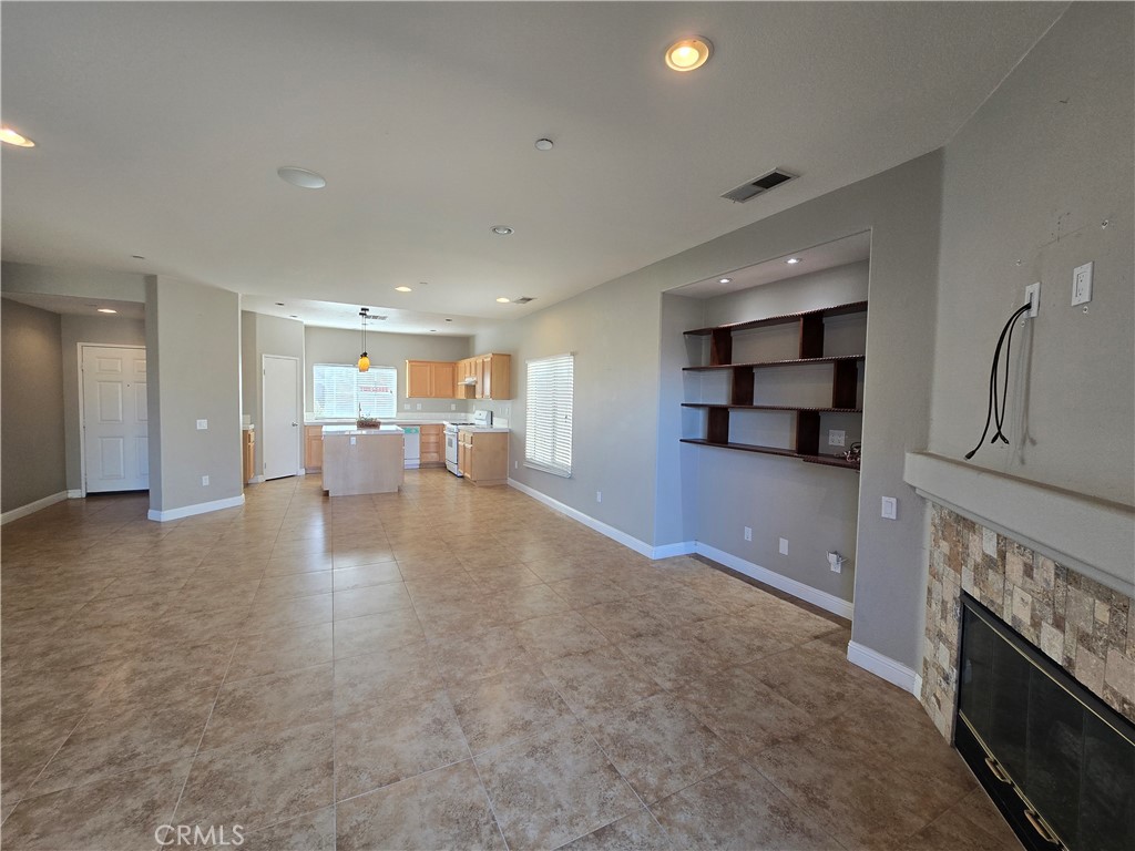 736 Summit Drive