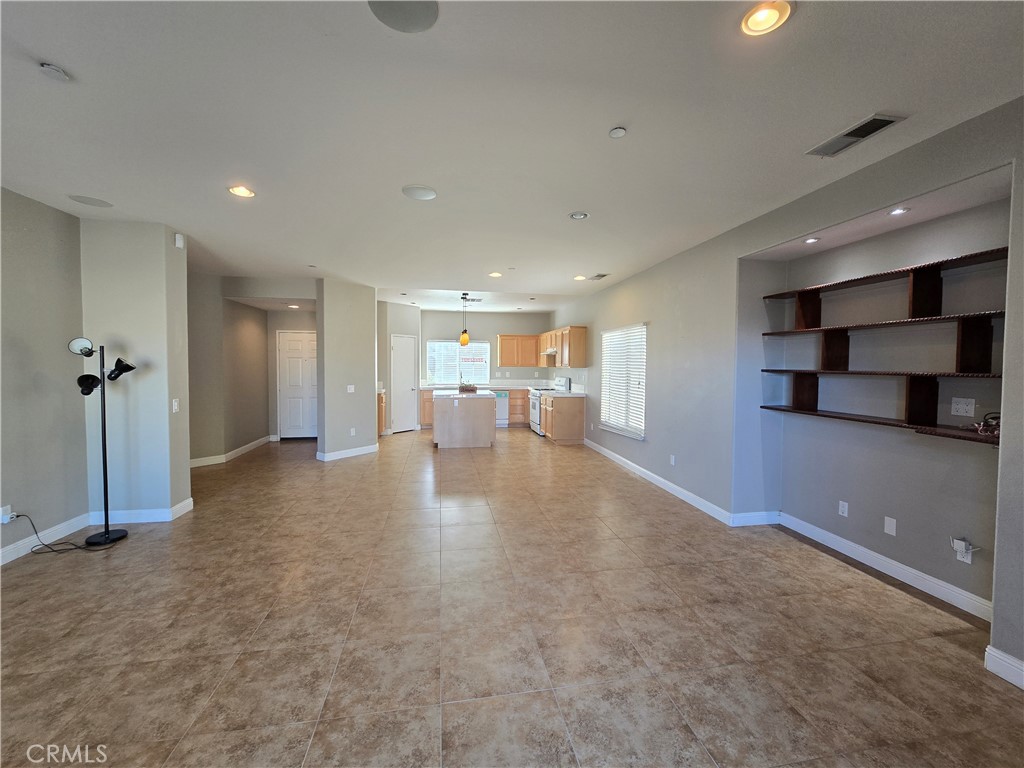 736 Summit Drive