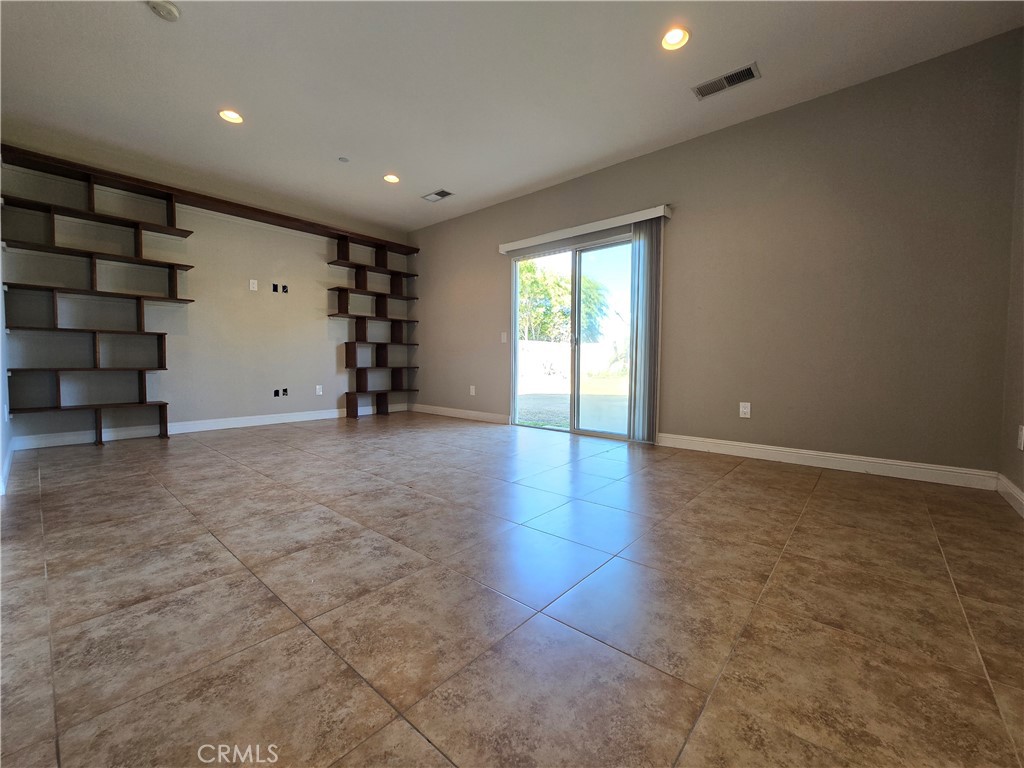 736 Summit Drive