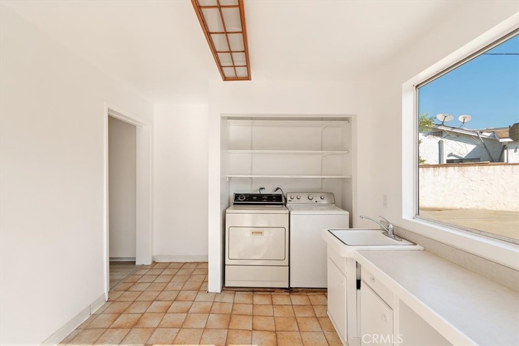 1330 La Serena Drive