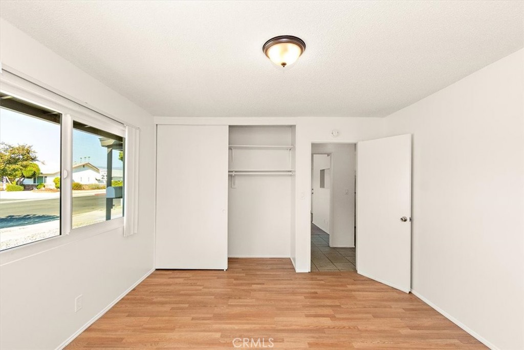 1641 W Mayberry Avenue