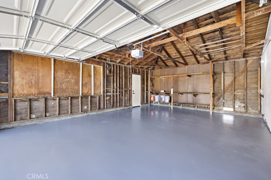 895 N Meridian Avenue