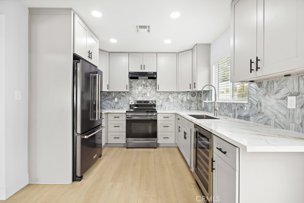 111 W Whitcomb Avenue