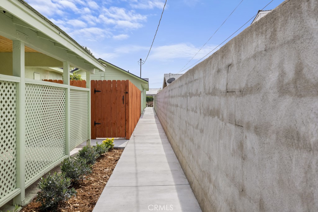 111 W Whitcomb Avenue