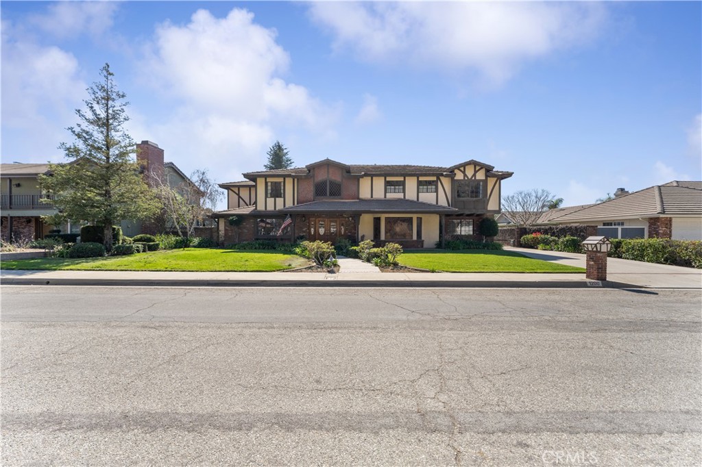 1200 Saga Street