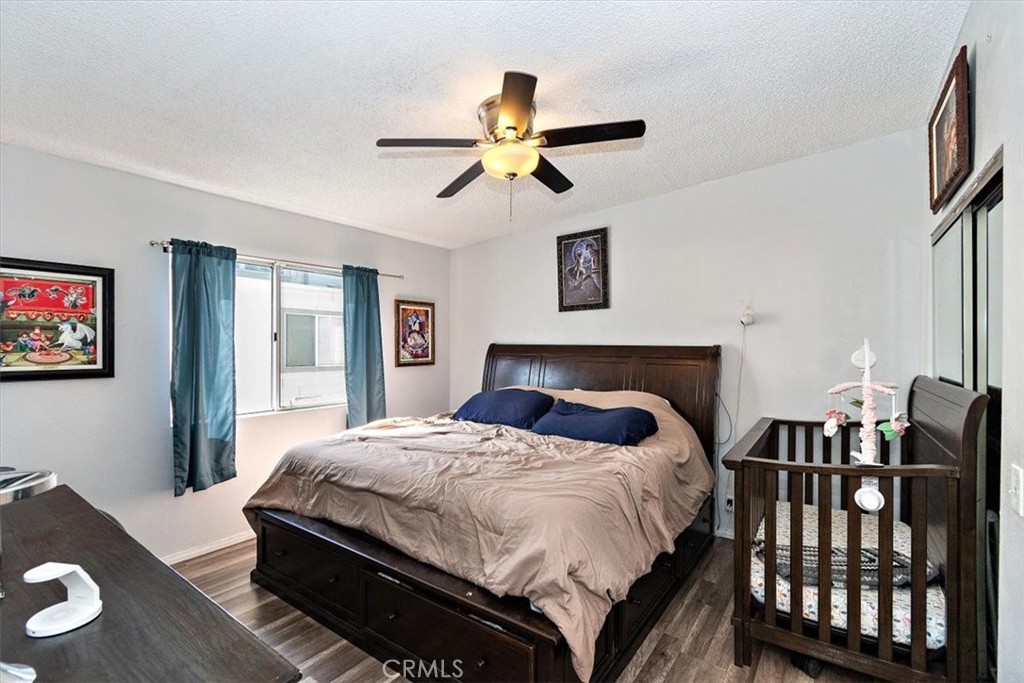 11150 Glenoaks Boulevard 300