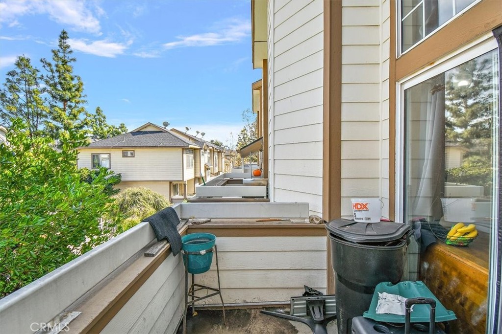 11150 Glenoaks Boulevard 300