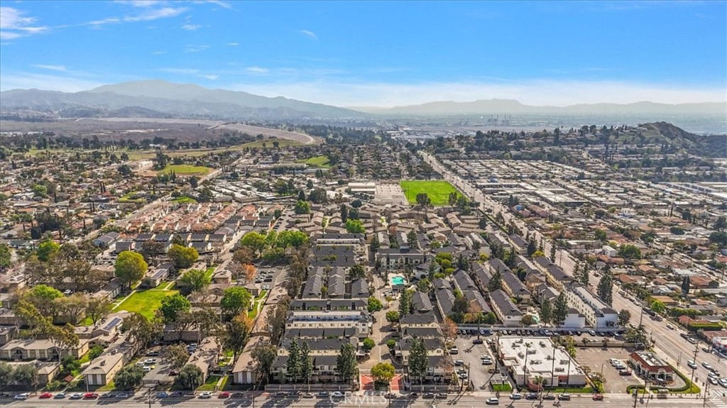 11150 Glenoaks Boulevard 300