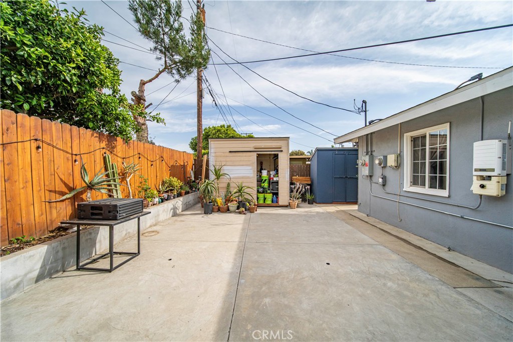 226 N Twintree Avenue