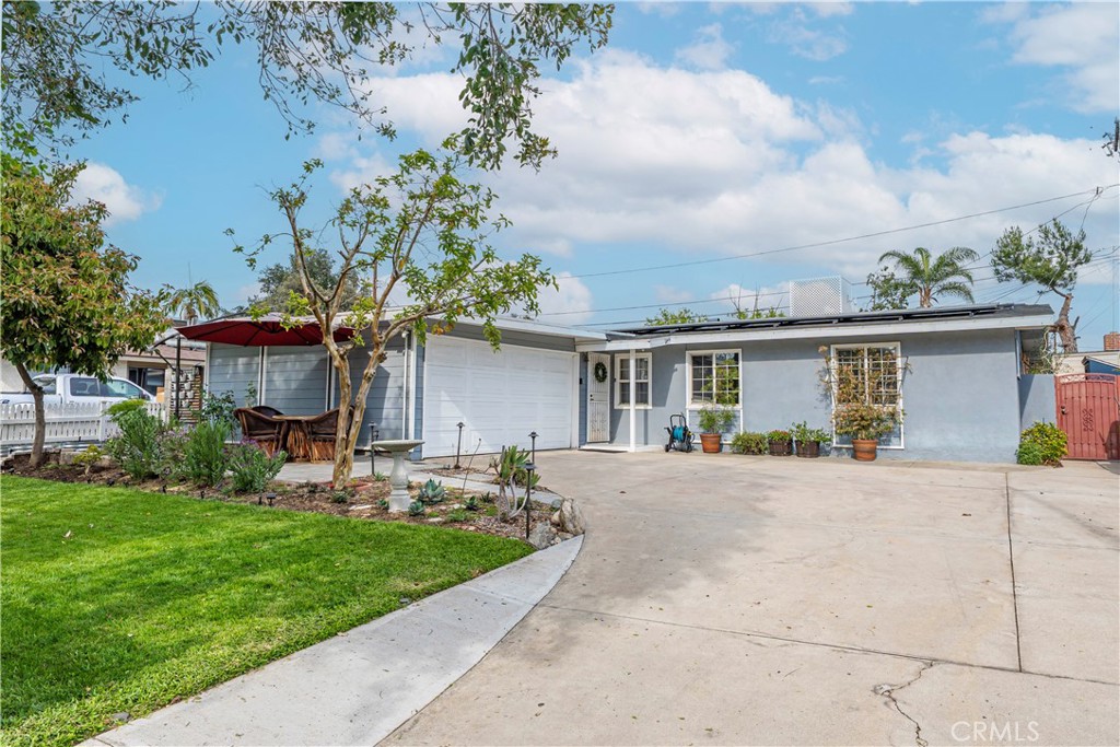 226 N Twintree Avenue