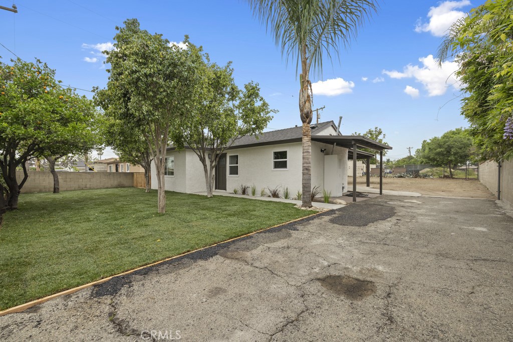 16719 E Renwick Road
