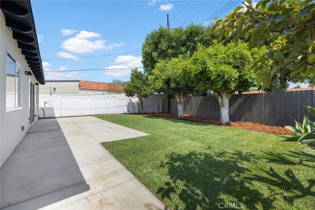 1239 W Cassidy Street