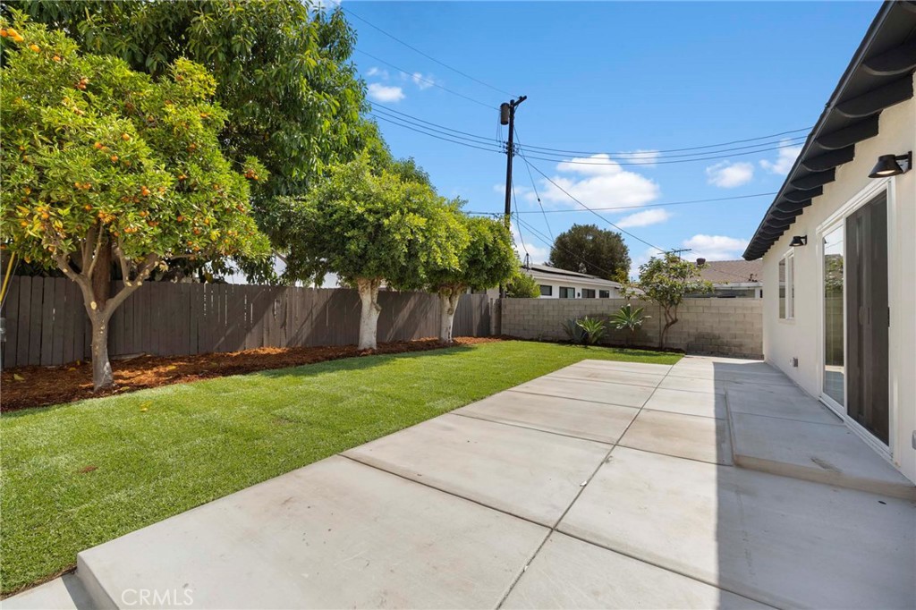 1239 W Cassidy Street