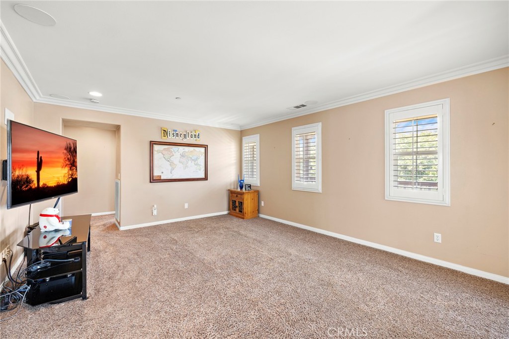 1561 Kensington