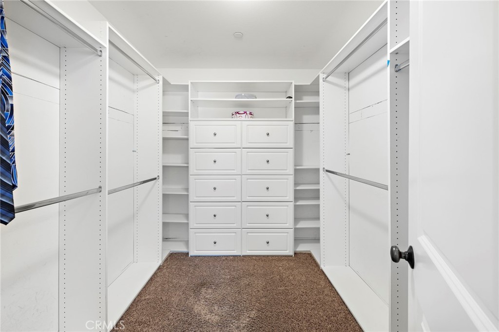 1561 Kensington