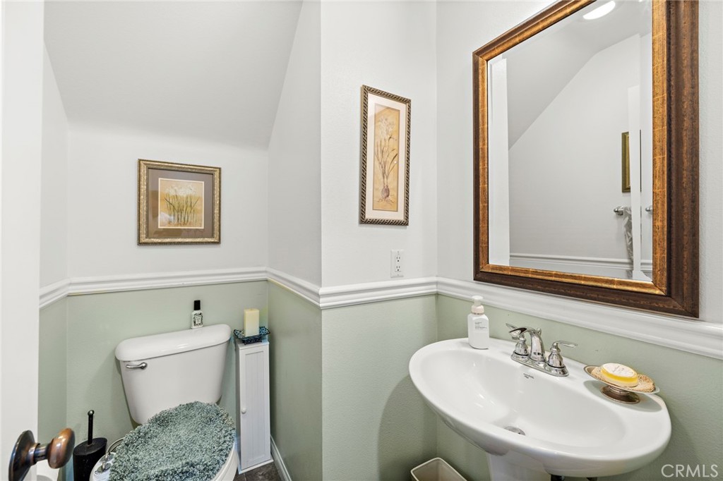 1561 Kensington