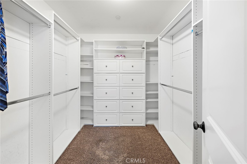 1561 Kensington