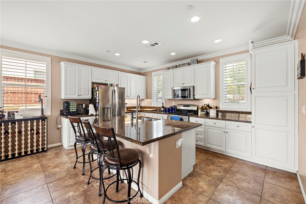 1561 Kensington